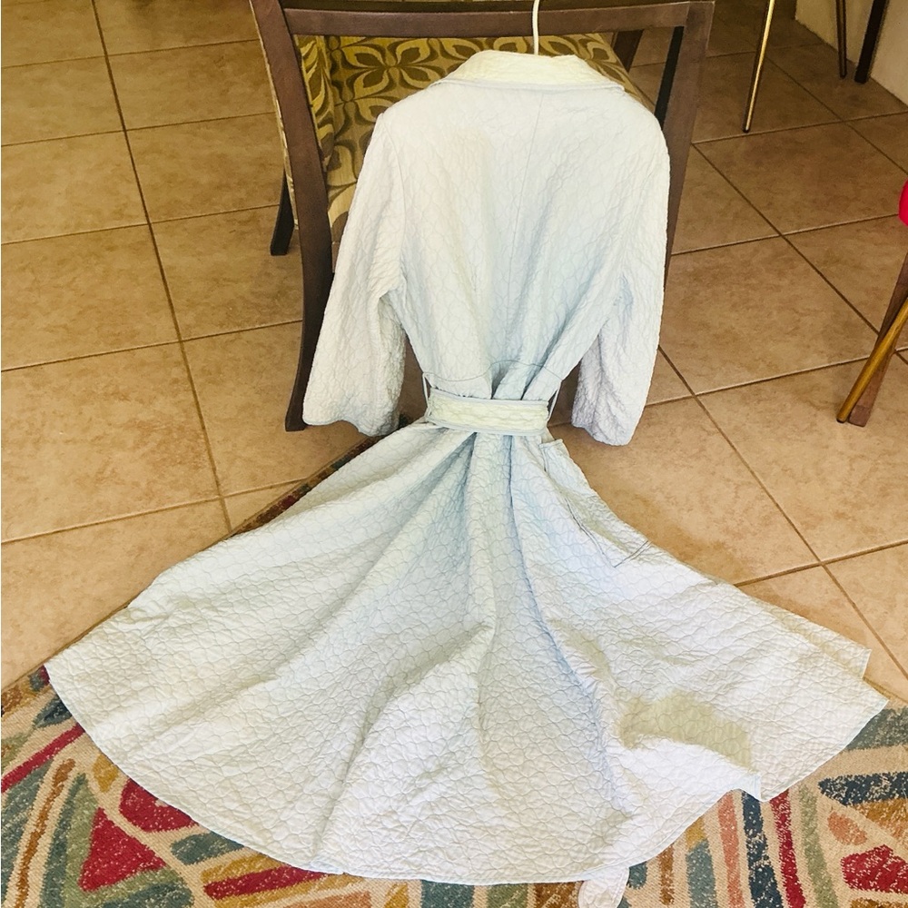 Quilted Pastel blue and green vintage robe. Fitted with tie. Snap at waist band